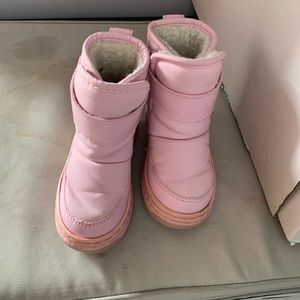 Circo Size 6 Snow Boots